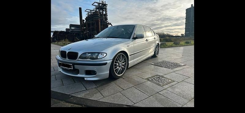 Silber Gebraucht 2002 BMW 330 M Sport Limousine | 6.000 € (Guter Preis) - Bild 1/4