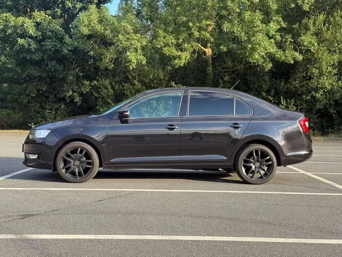 Gebraucht Skoda Rapid Ambition 95 PS (69 kW) 2019 Kleinwagen