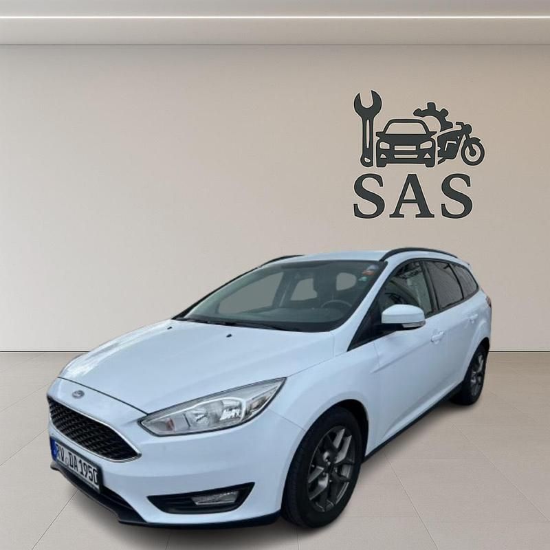 Weiß Gebraucht 2018 Ford Focus Kombi | 9.990 € (Fairer Preis) - Bild 1/4