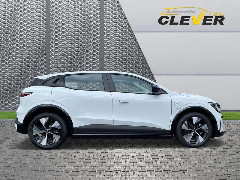 Gebraucht Renault Megane E-Tech Equilibre 96 kW (131 PS) 2024 Weiß Limousine
