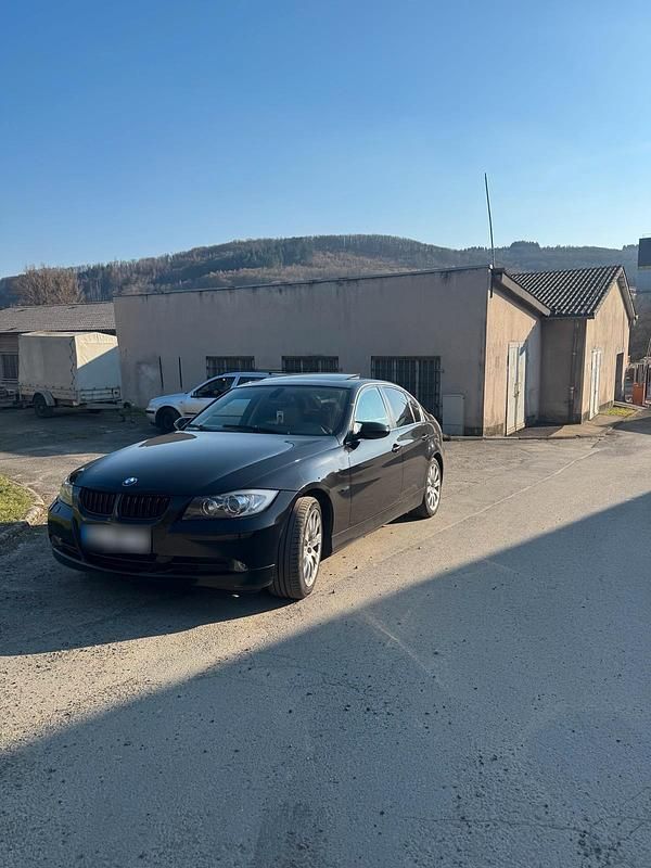 Gebraucht BMW 325 218 PS (160 kW) 2005 Schwarz Limousine