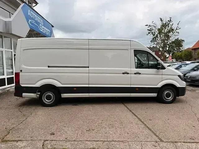 Gebraucht VW Crafter 140 PS (102 kW) 2025 Weiß Van