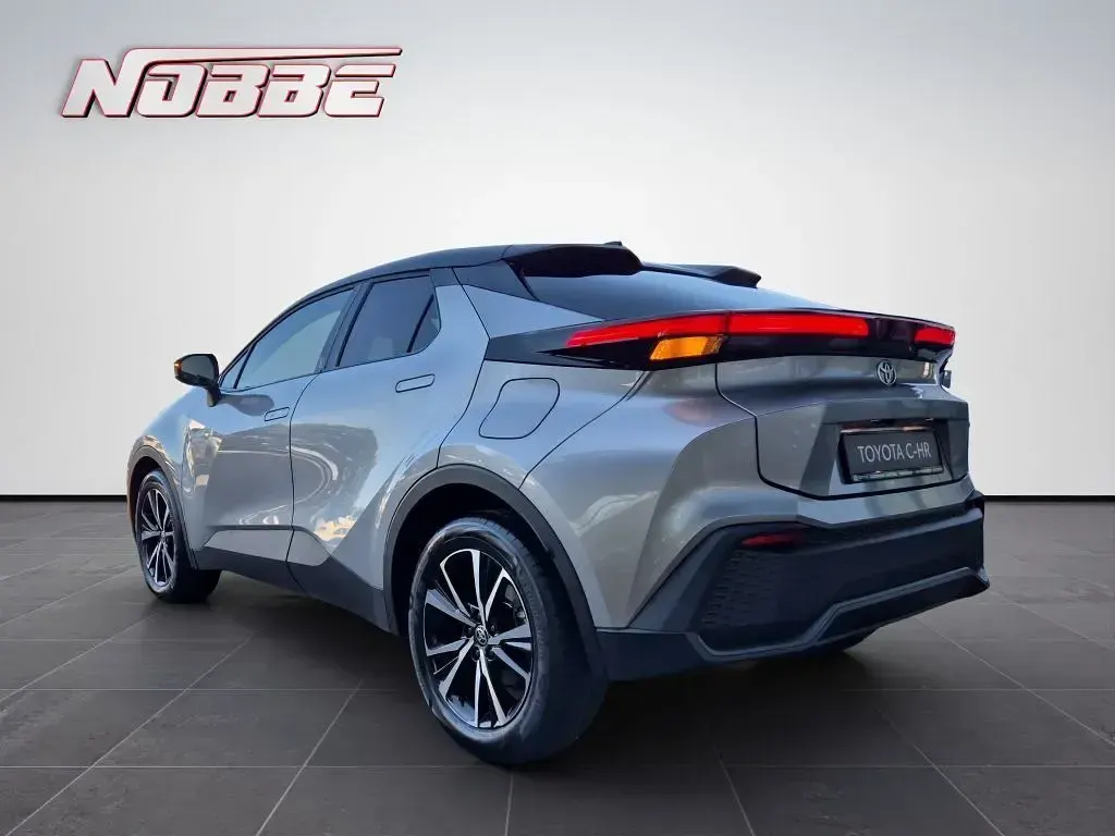 Neu Toyota C-HR Team 197 PS (144 kW) 2026 Shimmering silver metallic/sch SUV