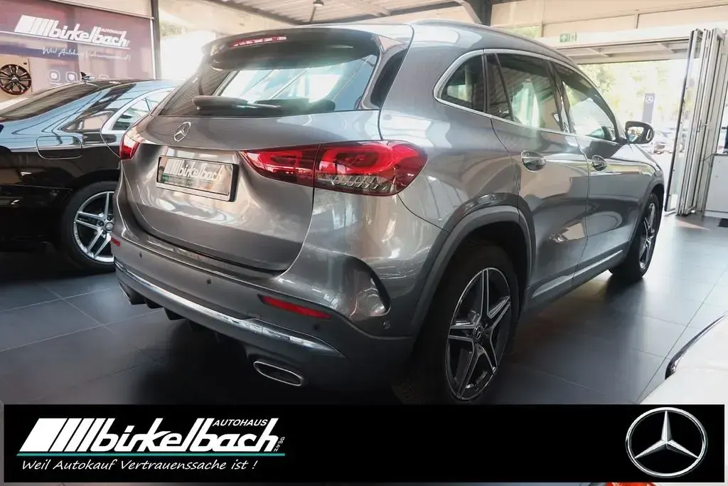 Gebraucht Mercedes GLA200 AMG 163 PS (119 kW) 2020 Mountaingrau SUV