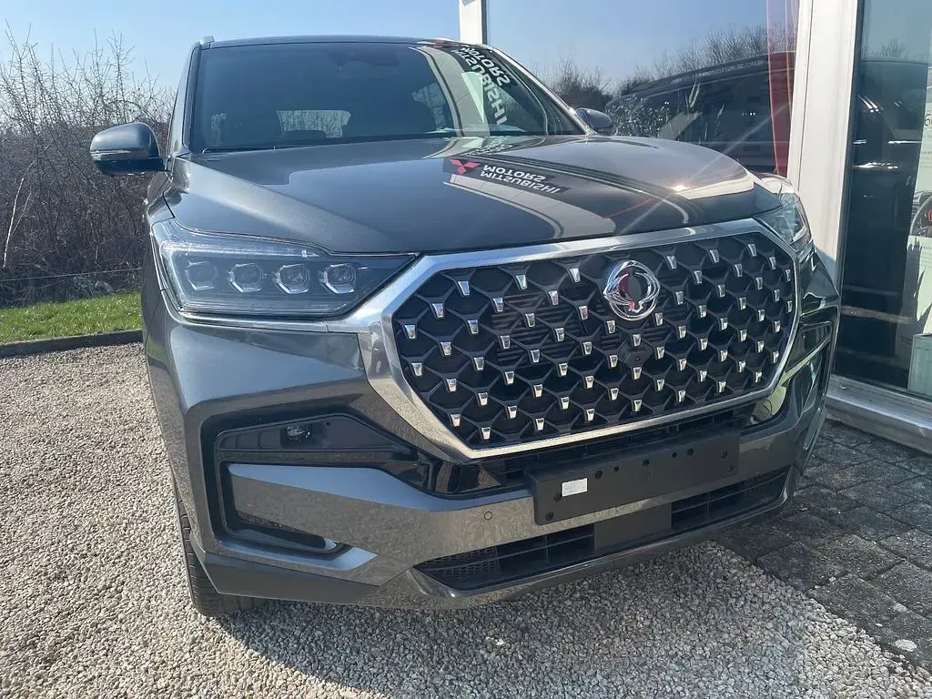 Neu KGM Rexton 203 PS (149 kW) 2026 Grau SUV