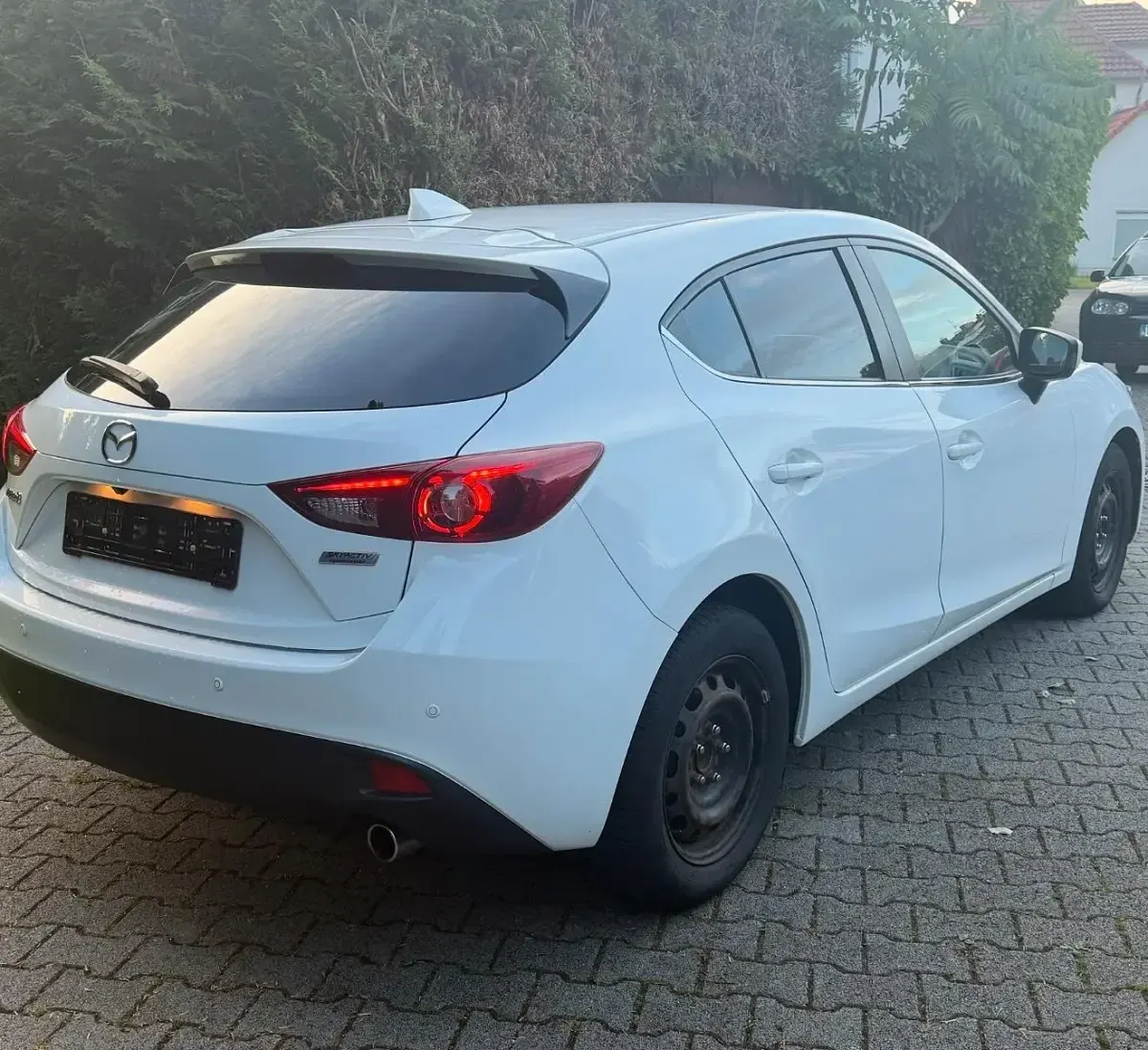 Gebraucht Mazda 3 105 PS (77 kW) 2016 Weiß Limousine