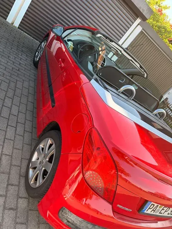 Gebraucht Peugeot 207 CC Sport 120 PS (88 kW) 2006 Rot Cabrio