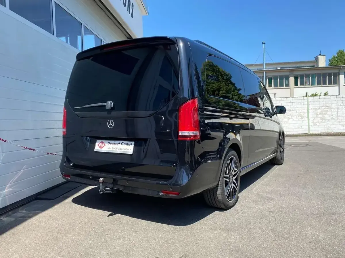Gebraucht Mercedes V300 AMG 237 PS (174 kW) 2022 Obsidianschwarz metallic Van / Kleinbus