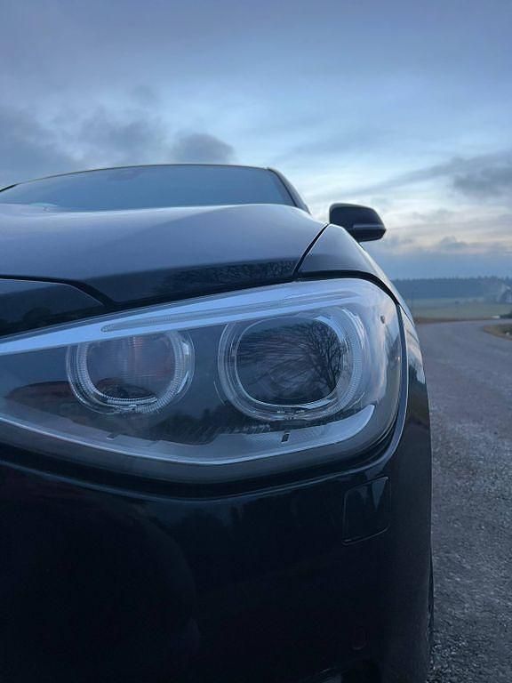 Gebraucht BMW 118 Sport Line 170 PS (125 kW) 2013 Schwarz Kleinwagen