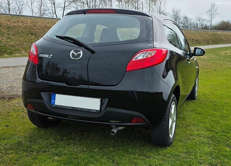 Second-hand Mazda 2 Edition 84 CP (61 kW) 2011 Negru Hatchback