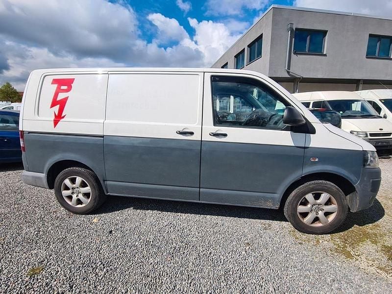 Weiß Gebraucht 2011 VW T5 Van | 5.000 € (Superpreis) - Bild 1/4