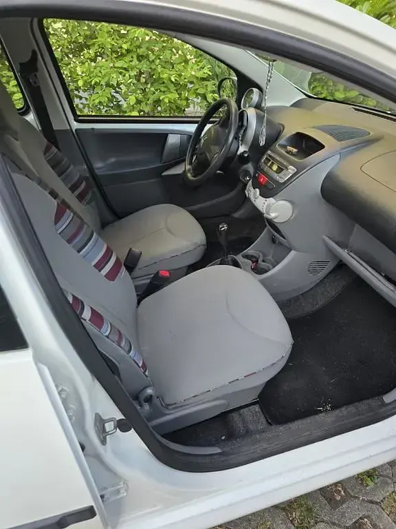 Gebraucht Citroën C1 Style 68 PS (50 kW) 2011 Weiß Kleinwagen