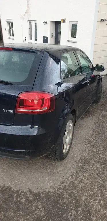Gebraucht Audi A3 Ambiente 102 PS (75 kW) 2010 Blau Kleinwagen