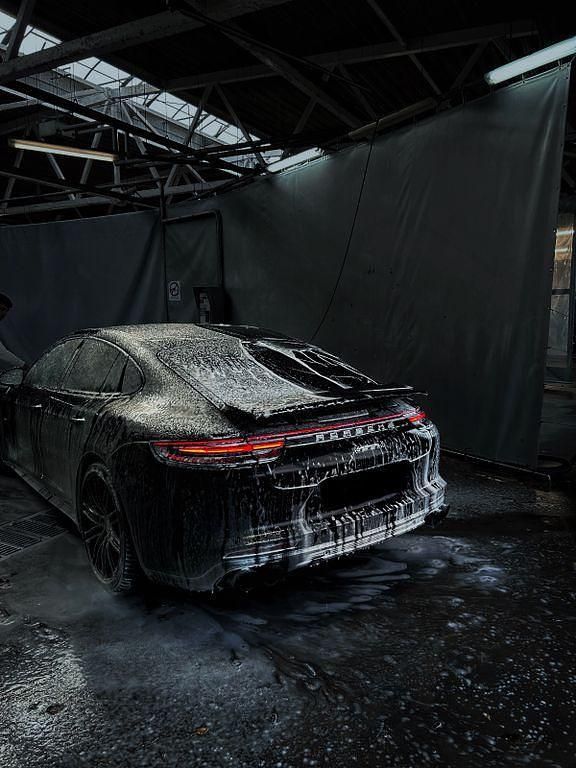 Schwarz Gebraucht 2018 Porsche Panamera 4 Sport Turismo Limousine | 46.500 € (Superpreis) - Bild 1/4