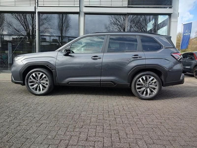 Neu Subaru Forester Platinum 136 PS (100 kW) 2026 Magnetite gray (m) SUV