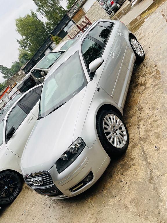 Silbersee/lichtsilber Gebraucht 2006 Audi A3 Sportback Ambiente Limousine | 3.299 € (Guter Preis) - Bild 1/4