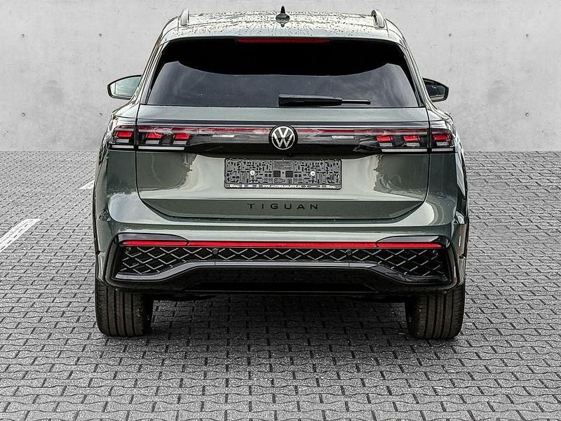 Neu VW Tiguan Style 204 PS (150 kW) 2026 Grün SUV