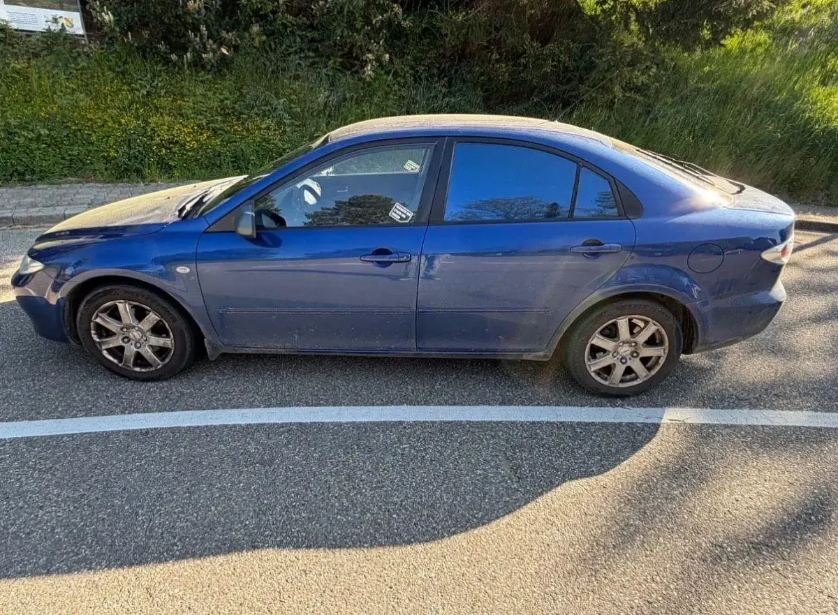 Używany Mazda 6 Comfort 141 KM (103 kW) 2003 Niebieski Sedan/Limuzyna
