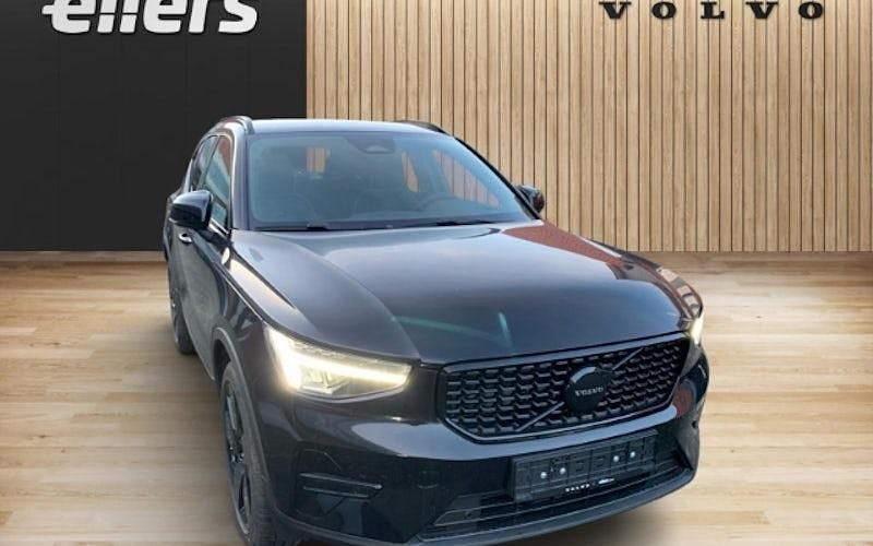 Gebraucht Volvo XC40 Plus 197 PS (144 kW) 2025 Schwarz SUV