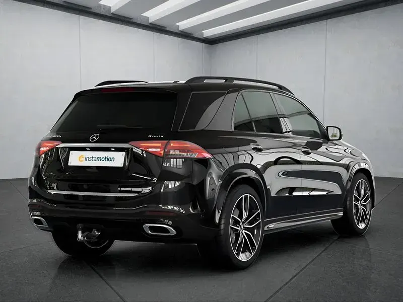 Gebraucht Mercedes GLE400 252 PS (185 kW) 2025 Schwarz SUV