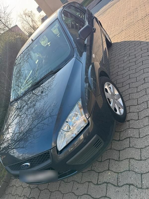 Gebraucht Ford Focus 115 PS (84 kW) 2006 Schwarz Kombi