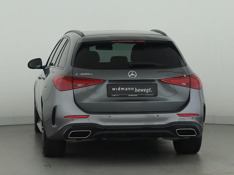 Gebraucht Mercedes C300e Night 313 PS (230 kW) 2025 Metalliclack selenitgrau Kombi