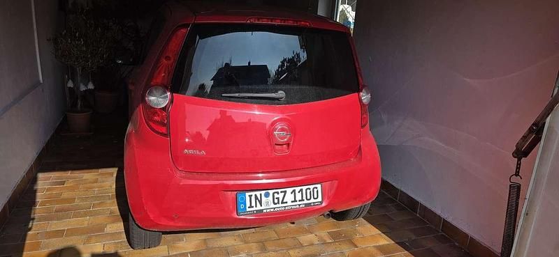Gebraucht Opel Agila Edition 94 PS (69 kW) 2013 Kleinwagen