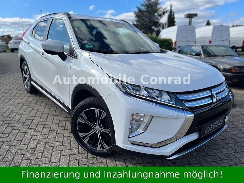 Weiß Gebraucht 2020 Mitsubishi Eclipse Cross Spirit SUV | 20.499 € (Fairer Preis) - Bild 1/4