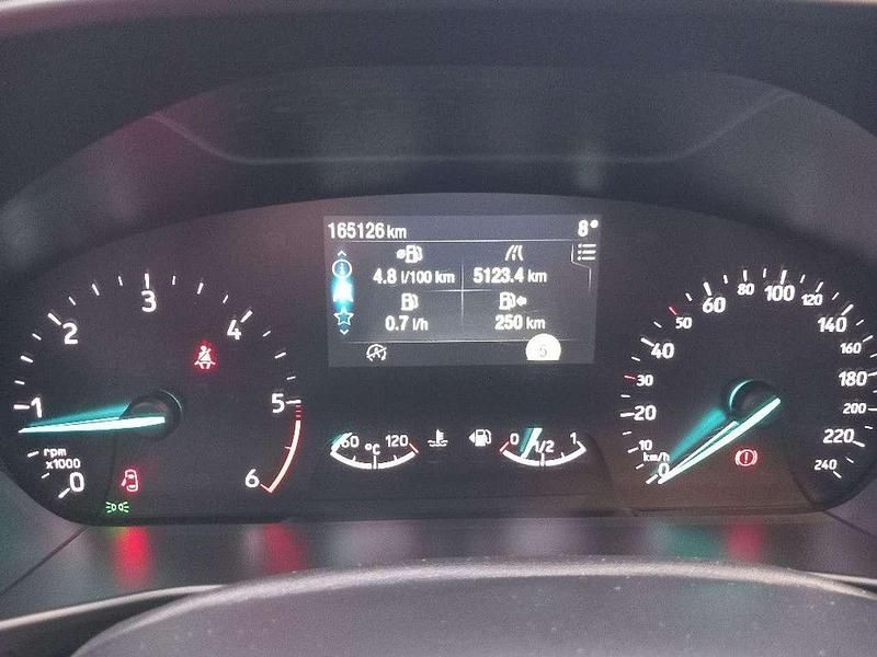 Gebraucht Ford Focus Cool & Connect 120 PS (88 kW) 2022 Moondust silber Kombi