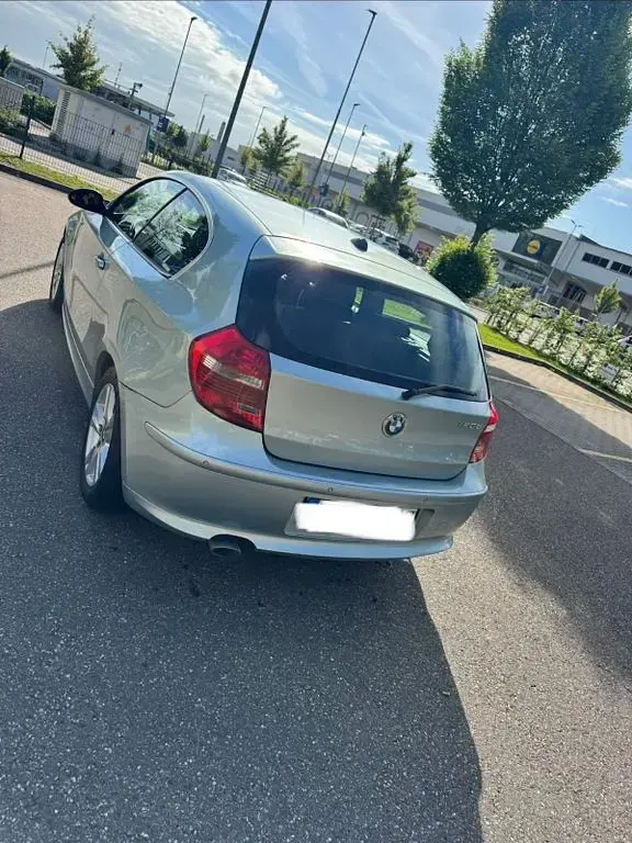 Gebraucht BMW 120 177 PS (130 kW) 2007 Grau Kleinwagen