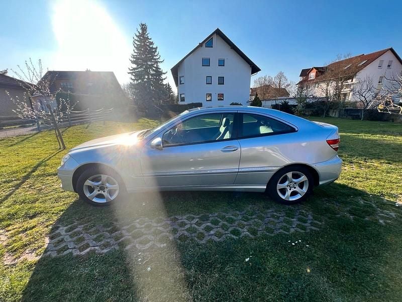 Gebraucht Mercedes CLC220 150 PS (110 kW) 2009 Grau Kleinwagen