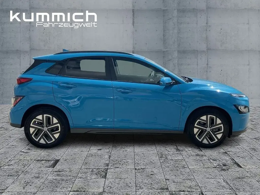 Gebraucht Hyundai Kona Trend 150 kW (204 PS) 2023 Blau SUV