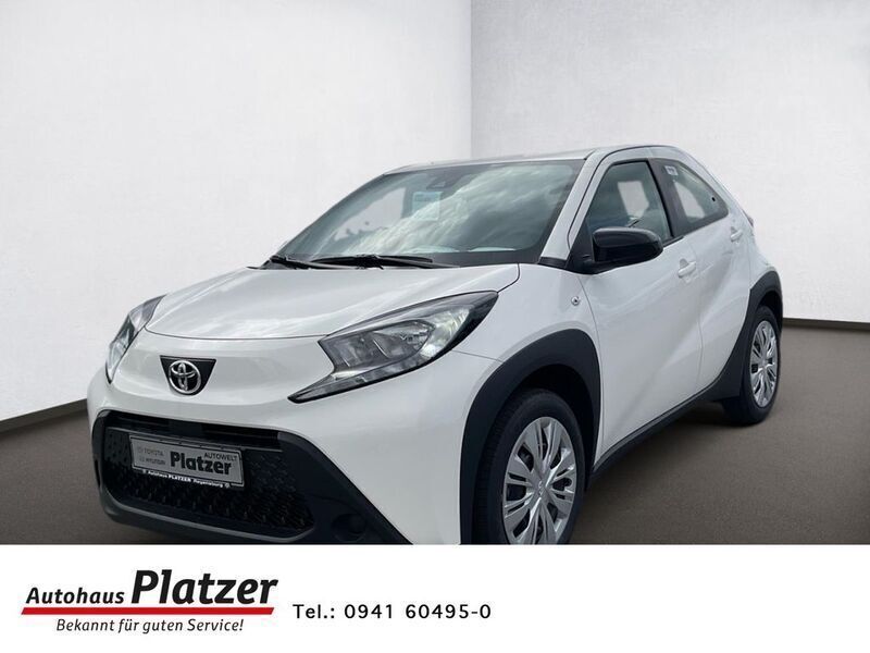 Weiss Neu 2025 Toyota Aygo Business Edition Kleinwagen | 16.780 € - Bild 1/4
