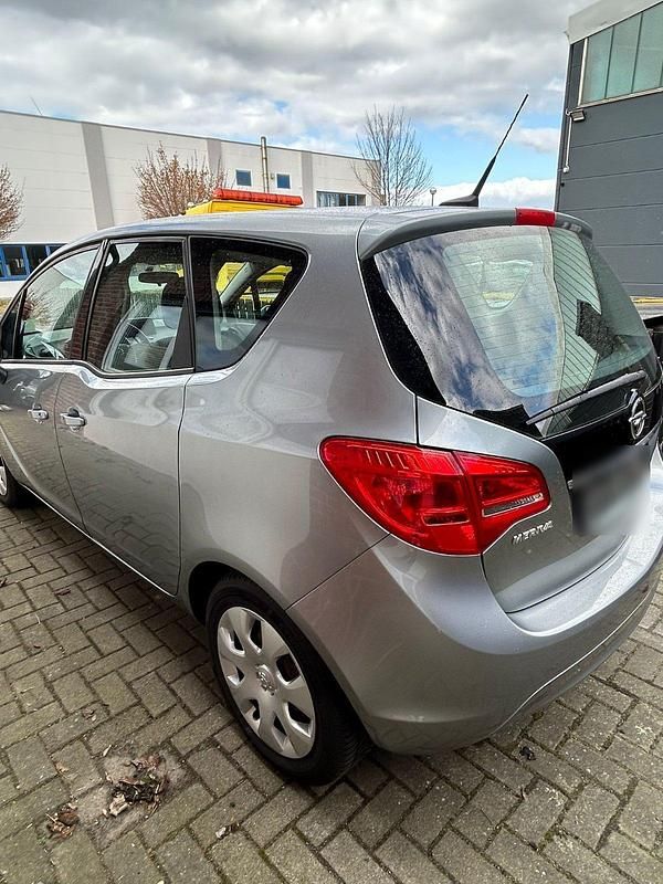 Gebraucht Opel Meriva 95 PS (69 kW) 2014 Grau Van / Kleinbus