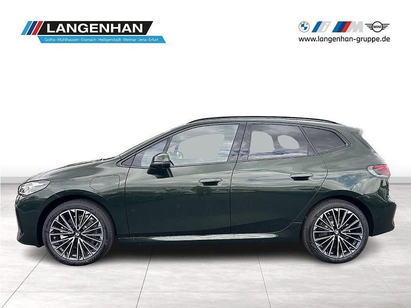 Gebraucht BMW 230 Performance 150 PS (110 kW) 2025 Grün Van / Kleinbus