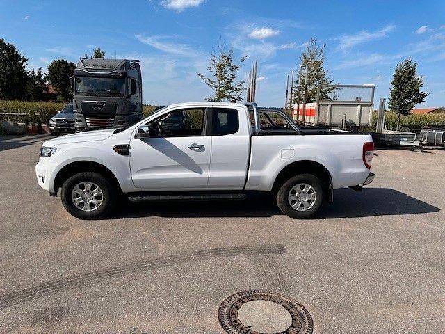 Gebraucht Ford Ranger XLT 212 PS (155 kW) 2022 Weiß Pickup