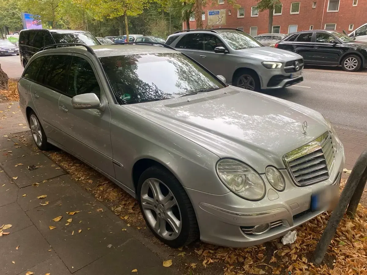 Gebraucht Mercedes E320 224 PS (164 kW) 2007 Silber Kombi