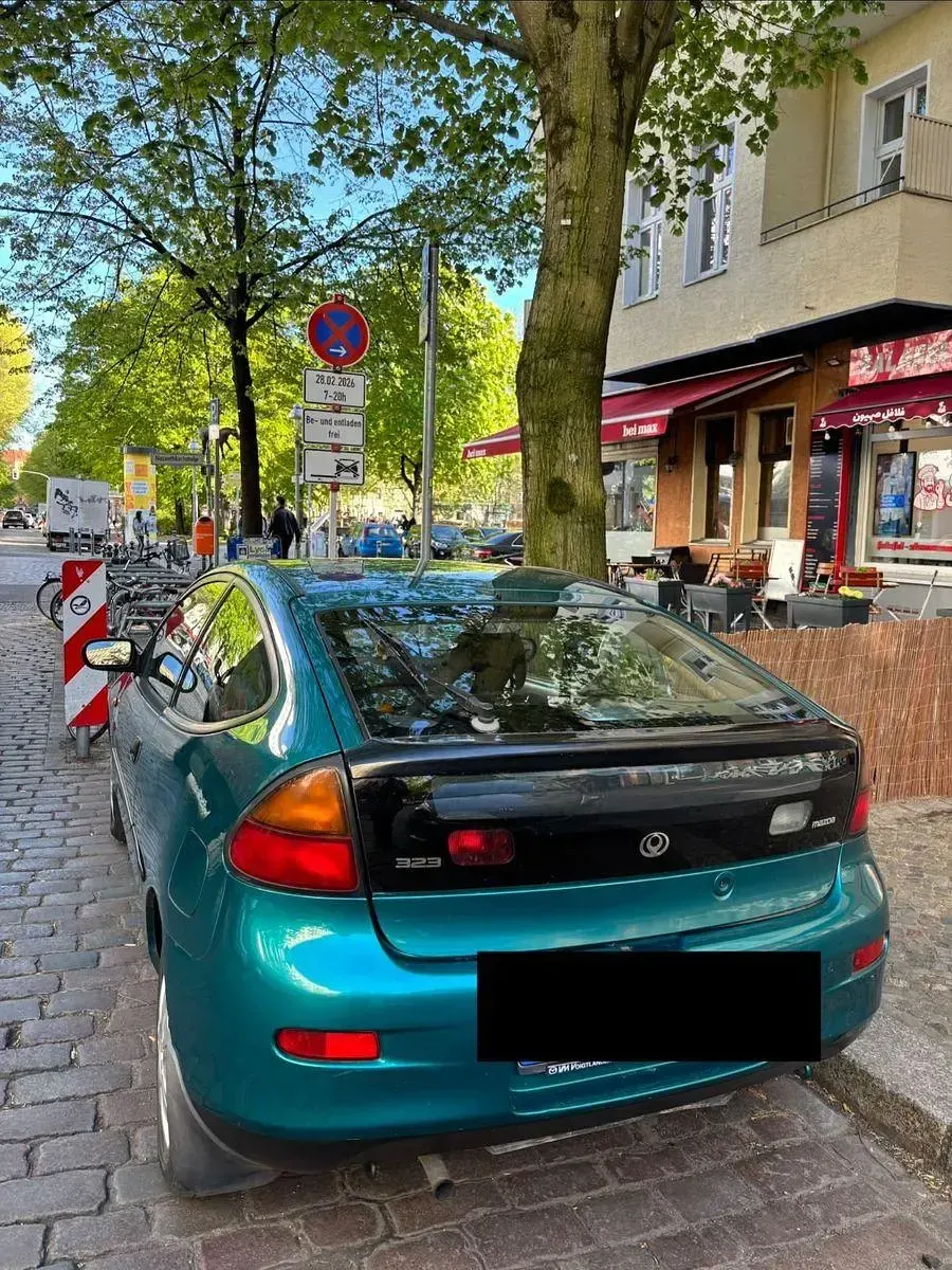 Gebraucht Mazda 323C 88 PS (64 kW) 1996 Grün Limousine
