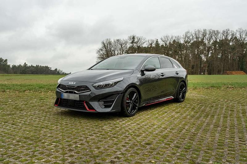 Gebraucht Kia ProCeed GT 204 PS (150 kW) 2022 Schwarz Kombi