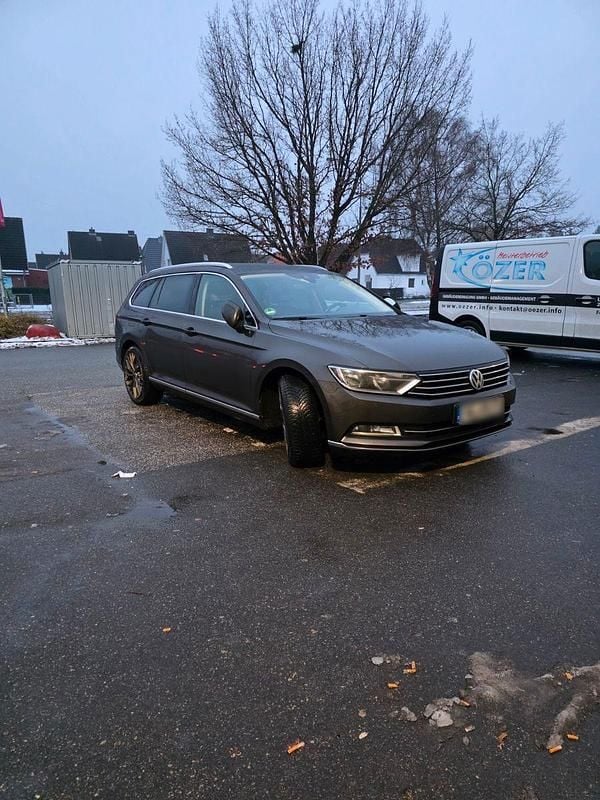 Gebraucht VW Passat Highline 190 PS (139 kW) 2018 Braun Kombi