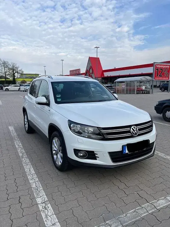 Gebraucht VW Tiguan LOUNGE 150 PS (110 kW) 2016 Weiß SUV