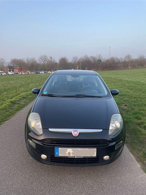 Gebraucht Fiat Punto Evo 77 PS (56 kW) 2011 Schwarz Kleinwagen