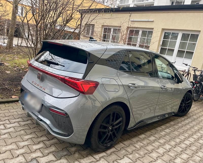 Gebraucht Cupra Born 150 kW (204 PS) 2024 Grau Kleinwagen