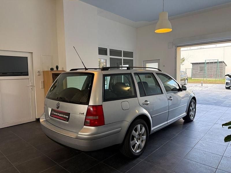 Gebraucht VW Golf IV Pacific 101 PS (74 kW) 2003 Silber Kombi