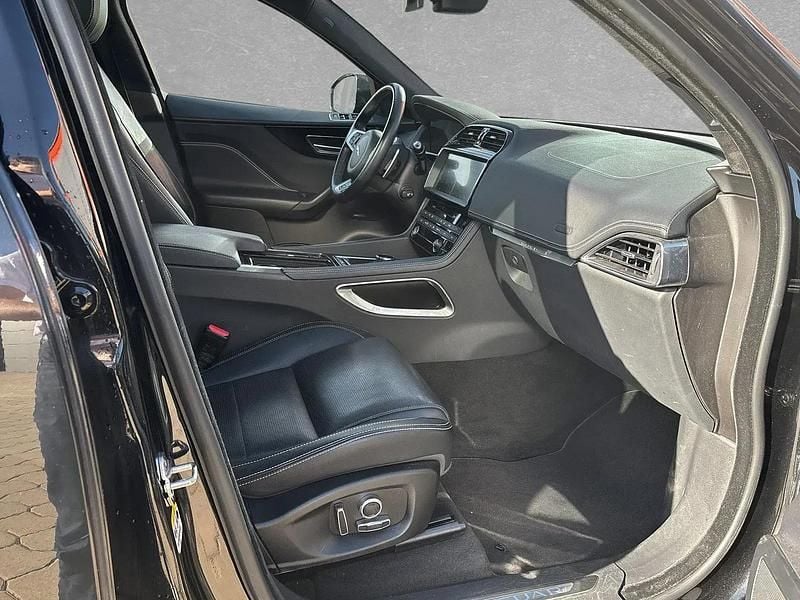 Gebraucht Jaguar F-Pace R-Sport 241 PS (177 kW) 2021 Schwarz SUV