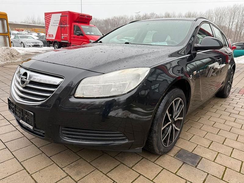 Second-hand Opel Insignia Selection 131 CP (96 kW) 2012 Negru Break