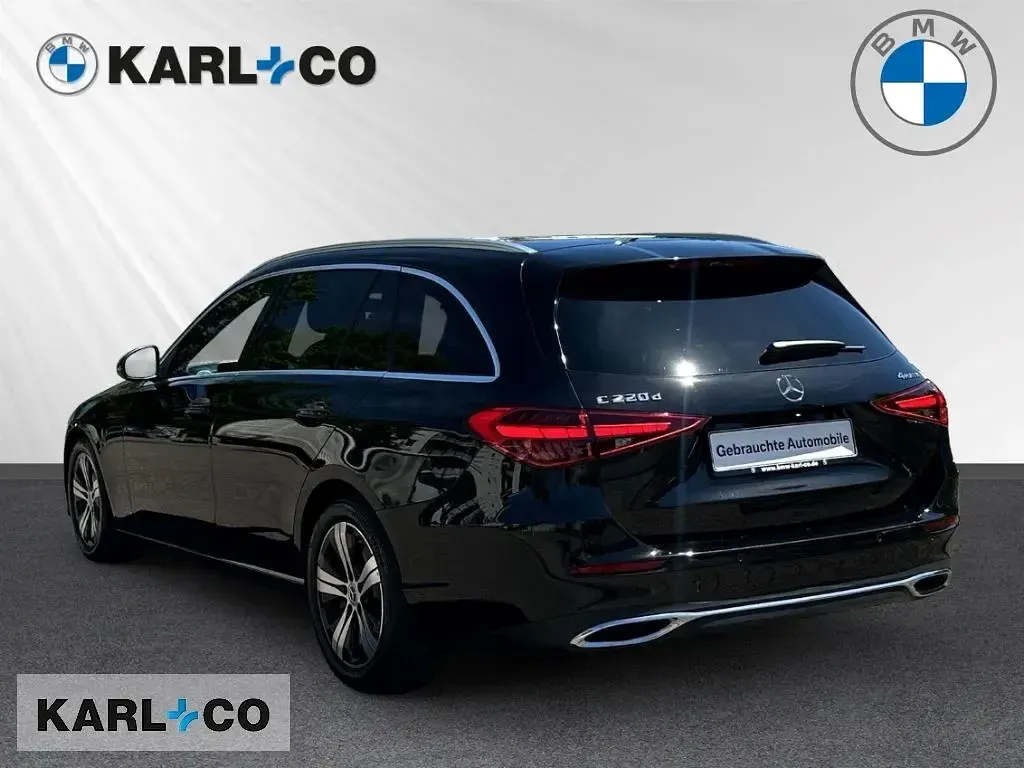 Gebraucht Mercedes C220 200 PS (147 kW) 2024 Schwarz Kombi