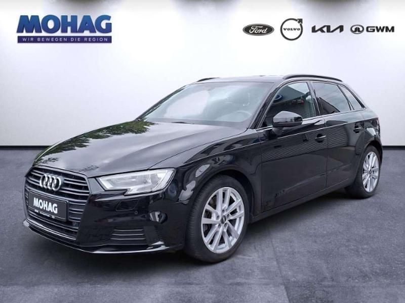 Schwarz Gebraucht 2019 Audi A3 Sportback Sport Limousine | 20.890 € (Fairer Preis) - Bild 1/2