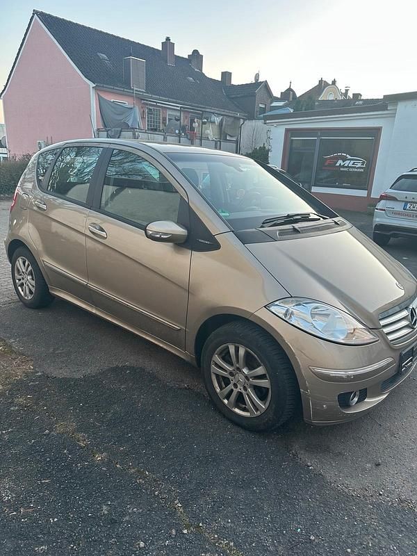 Gebraucht Mercedes A150 95 PS (69 kW) 2006 Gold Limousine