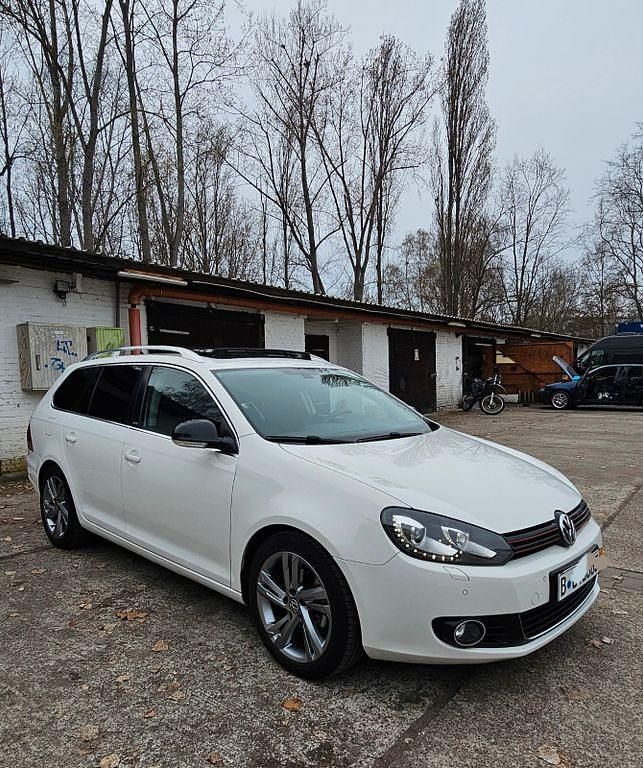 Gebraucht VW Golf VII Style 122 PS (89 kW) 2012 Weiß Limousine